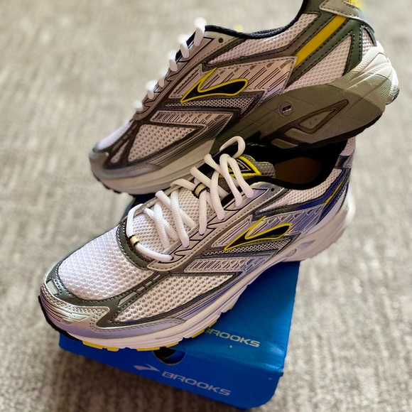 Brooks Other - Brooks Adrenaline GTS 8